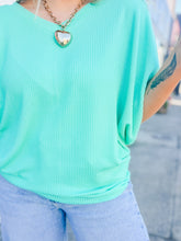 Load image into Gallery viewer, Ashley Basic Top | Mint