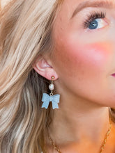 Load image into Gallery viewer, Miss Dainty Pearl + Bow Clay Earring - Blue