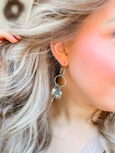 Load image into Gallery viewer, Fly Away Earrings