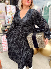 Load image into Gallery viewer, Know Me By Now Velvet Maxi | Black