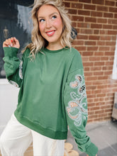 Load image into Gallery viewer, Lovely Green Pullover