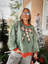 Load image into Gallery viewer, Be Merry Pullover