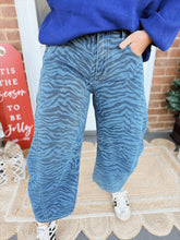 Load image into Gallery viewer, Wild Thang Barrel Jeans | Denim