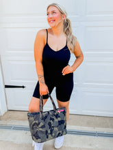 Load image into Gallery viewer, Presley Quilted Tote | Camo