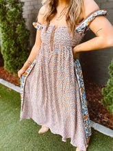 Load image into Gallery viewer, Downtown Beauty Maxi Dress