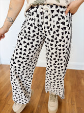 Load image into Gallery viewer, Love is all you need Pants | Black