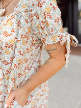 Load image into Gallery viewer, Vanna Floral Dress