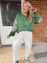 Load image into Gallery viewer, Lovely Green Pullover