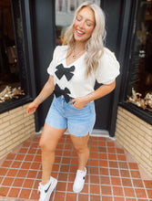 Load image into Gallery viewer, Lasting impressions bow sweater