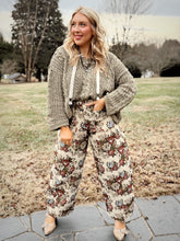 Load image into Gallery viewer, Kensington Tapestry Barrel Pants