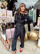 Load image into Gallery viewer, Midnight Under Mistletoe Jumper - Black