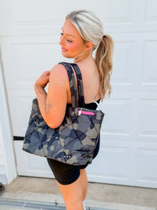 Presley Quilted Tote | Camo