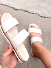 Load image into Gallery viewer, Valeri two strap sandal