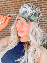 Load image into Gallery viewer, Fancy Camo Hat