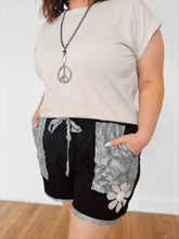 Load image into Gallery viewer, Curvy | Daisy Dreams Shorts | Black