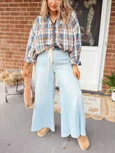 Load image into Gallery viewer, Fall For You Top