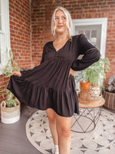 Load image into Gallery viewer, Venice Vibe Dress - Black