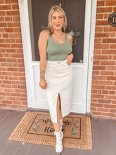 Load image into Gallery viewer, Look My Way Midi Skirt