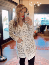 Load image into Gallery viewer, Luxe for the holidays leopard bath robe