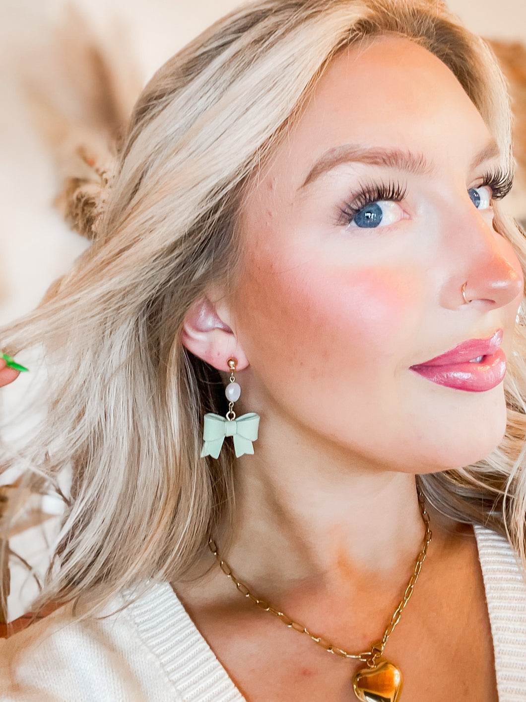 Miss Dainty Pearl + Bow Clay Earring - Sage