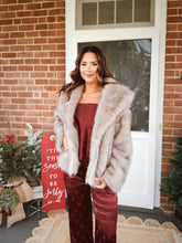 Load image into Gallery viewer, Fashion Week Fur Coat
