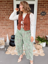 Load image into Gallery viewer, Fall Floral Barrel Jeans