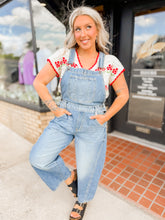 Load image into Gallery viewer, Farmers Market Day Top