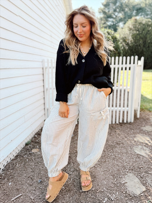 Trust The Process Sweater | Black