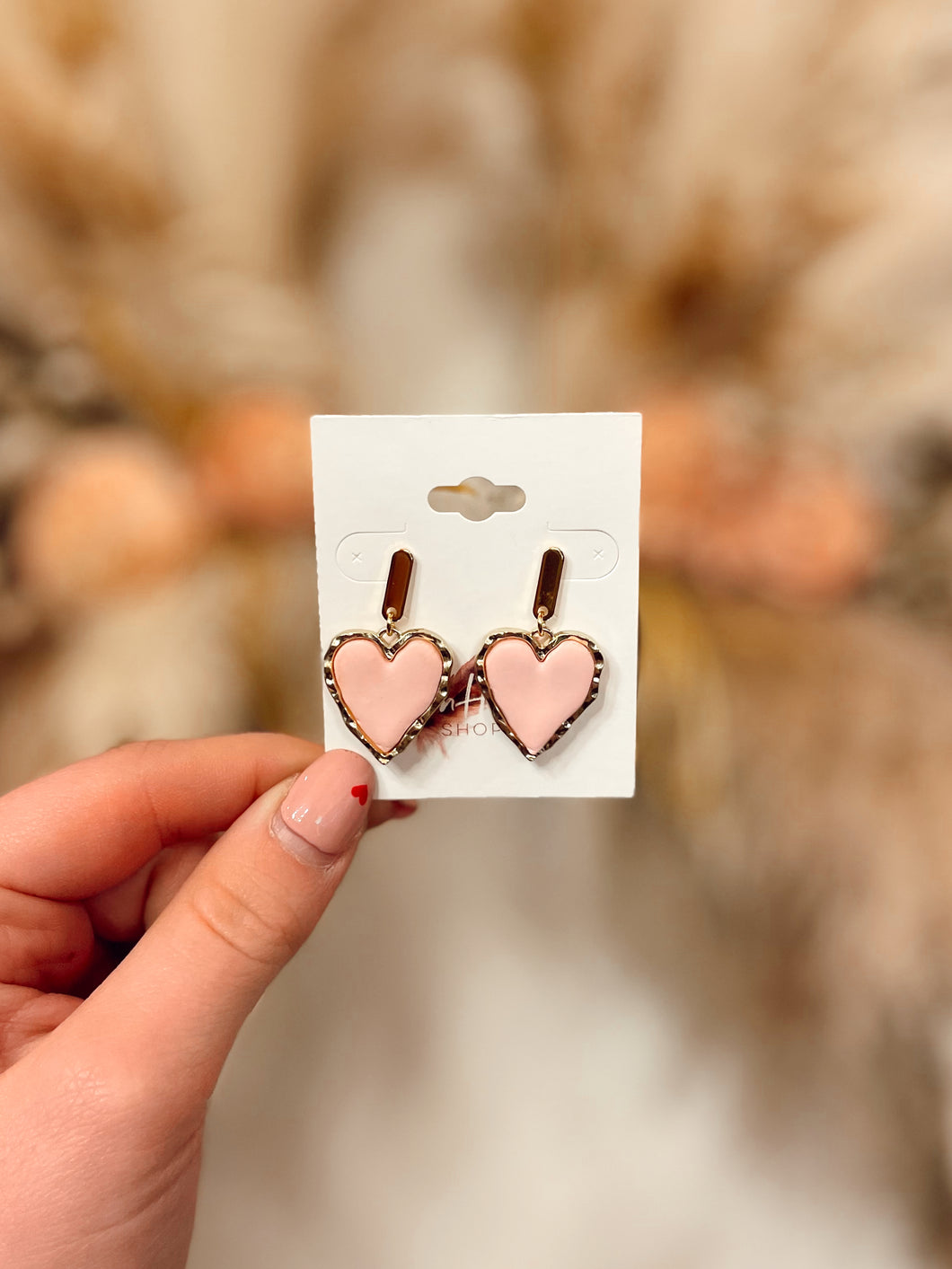 Heart of Gold earrings in Pink