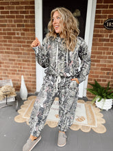 Load image into Gallery viewer, Killa Looks Camo Hoodie