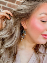 Load image into Gallery viewer, Flutter Time Earrings