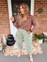 Load image into Gallery viewer, Fall Floral Barrel Jeans