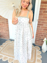 Load image into Gallery viewer, In The Wind Maxi Dress