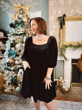 Load image into Gallery viewer, Curvy | Deck The Halls Dress - Black