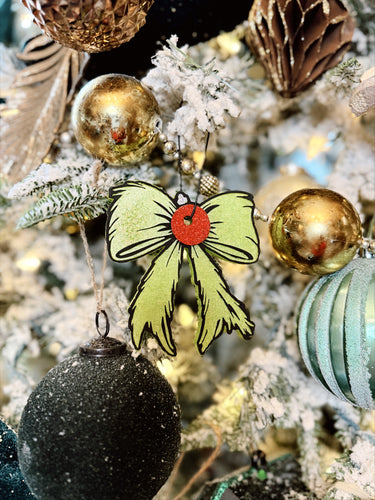 “Green” Man Bow Freshie