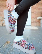 Load image into Gallery viewer, Be Unique Platform Slipper