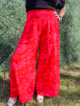 Load image into Gallery viewer, Ocean Avenue Pants - Red
