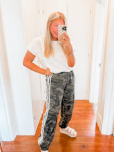 Load image into Gallery viewer, Dreamers Camo Jogger