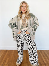 Load image into Gallery viewer, Love is all you need Pants | Black