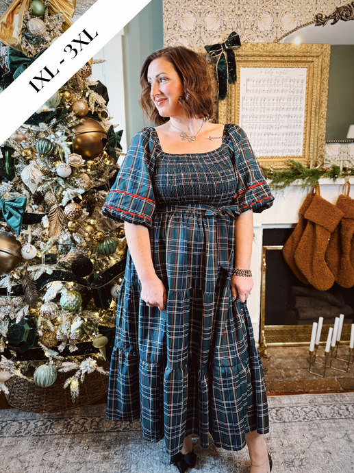 Curvy | Rockin’ Around The Tree Maxi