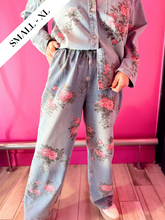 Load image into Gallery viewer, Tiptoe Through the Flowers Denim Pants