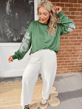 Load image into Gallery viewer, Lovely Green Pullover