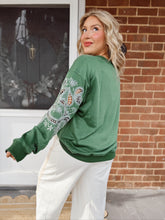 Load image into Gallery viewer, Lovely Green Pullover