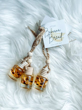 Load image into Gallery viewer, Fall Car Oil Diffusers