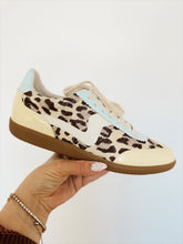 Load image into Gallery viewer, Kyla Baby Leopard Sneaker