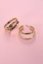 Load image into Gallery viewer, Wall To Wall Accessories - MEDIUM SIZE TRIPLE HOOP EARRING | 31E03937: Gold