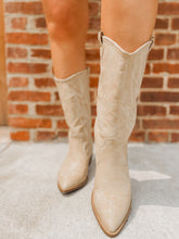 Load image into Gallery viewer, Dirty Laundry Josea Cowgirl Boot