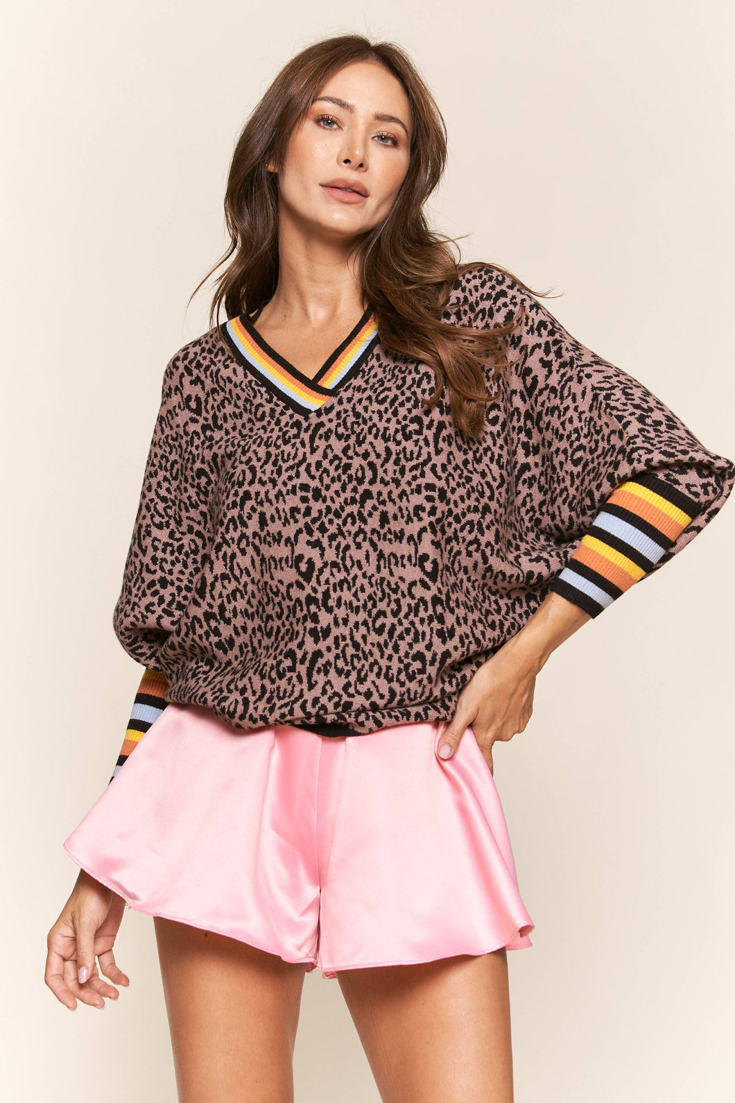 J.NNA - Leopard Print V-Neck Sweater Top