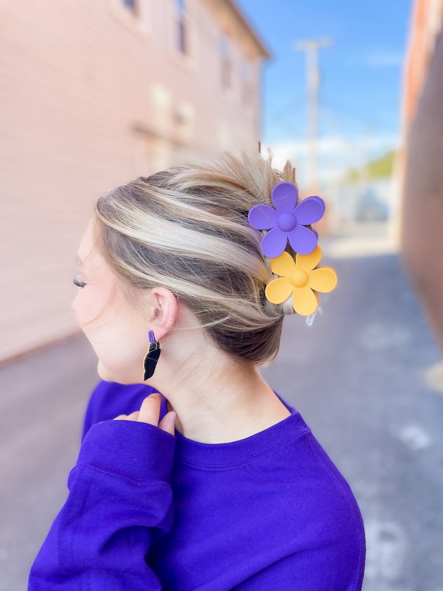 Jumbo Daisy Flower Hair Clip Henhouse Shoppe