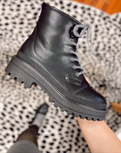 Load image into Gallery viewer, Made For Stompin&#39; Combat Boot in Black